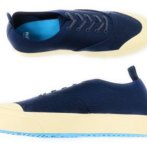 Native Jefferson canvas sneaker unisex W12 M10